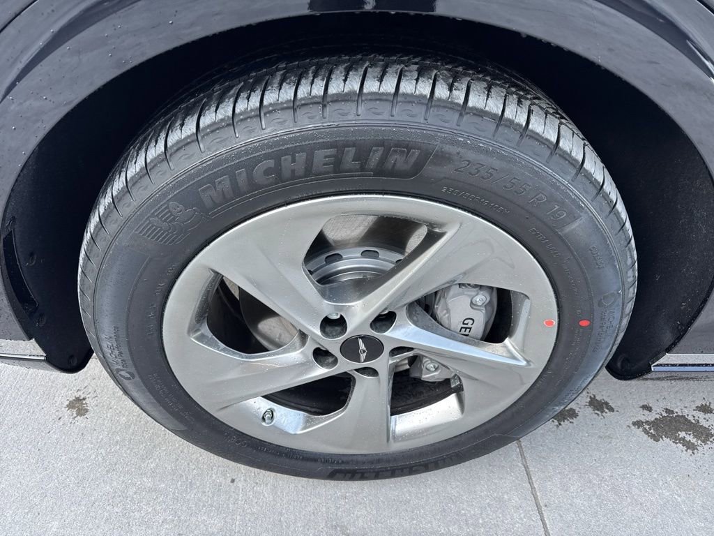 New 2026 Genesis GV70 2.5T Advanced AWD/4WD image 23