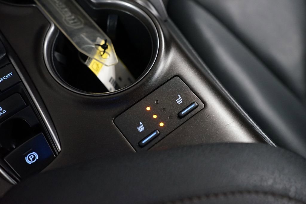 Used 2022 Toyota Camry XSE image 23