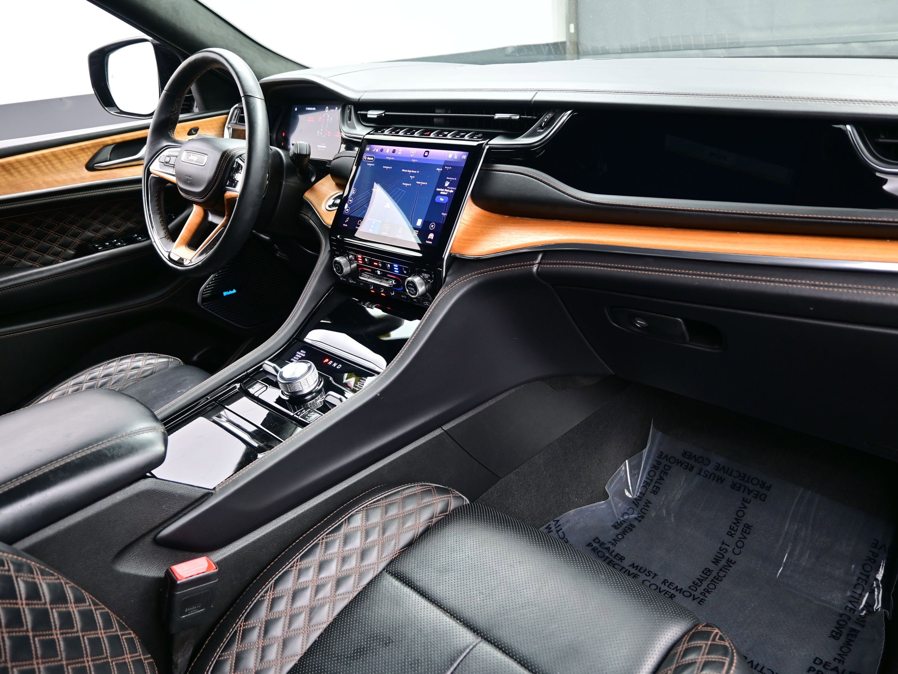 Used 2025 Jeep Grand Cherokee L Summit image 15