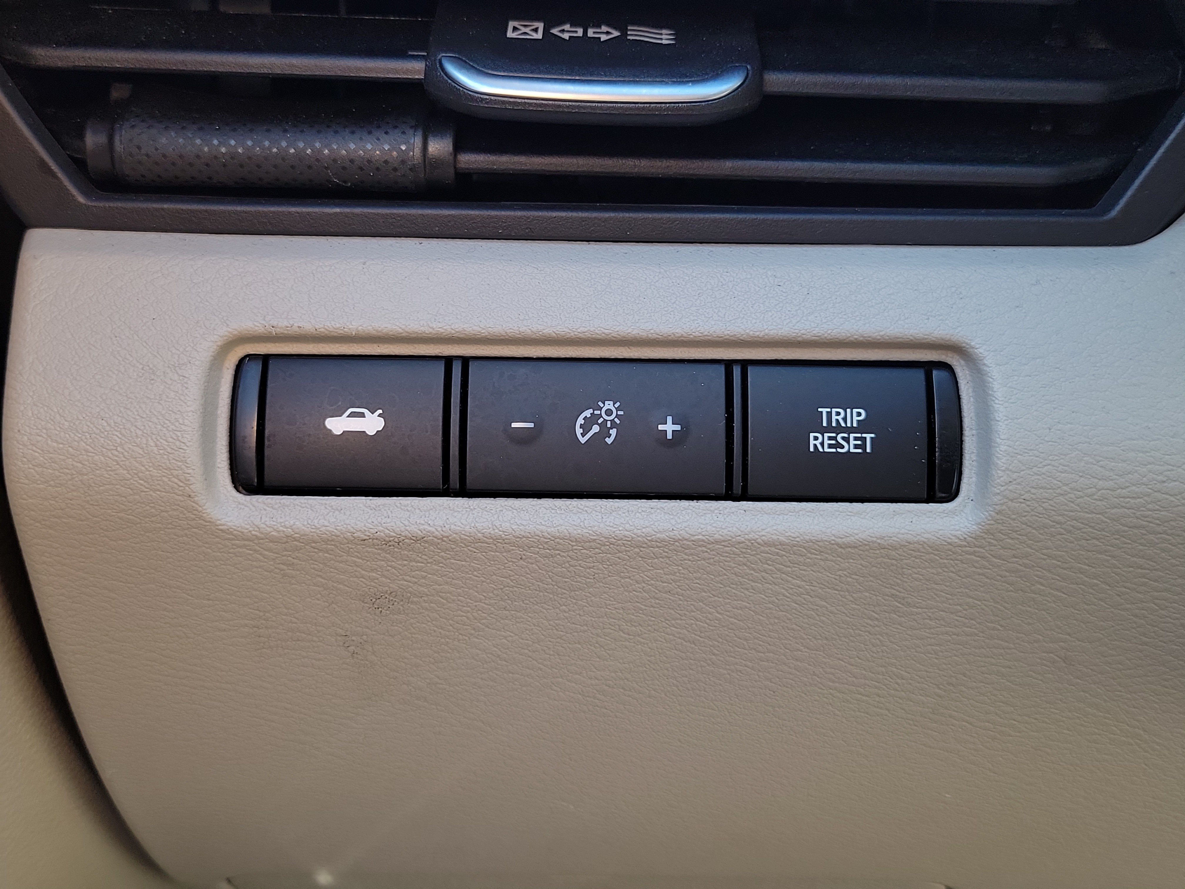 Certified 2025 Nissan Altima 2.5 SV FWD image 26