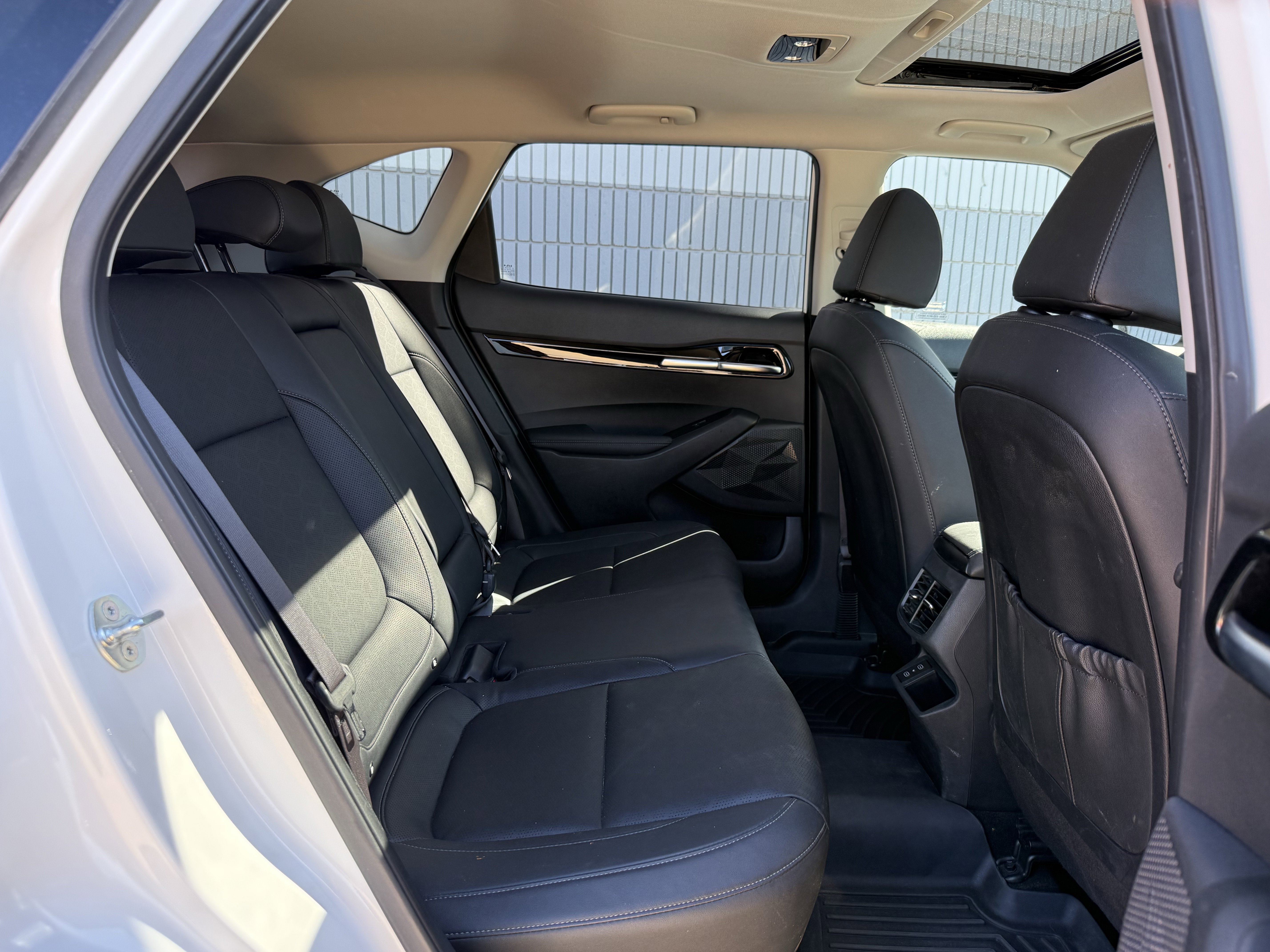 Used 2024 Kia Seltos EX image 6