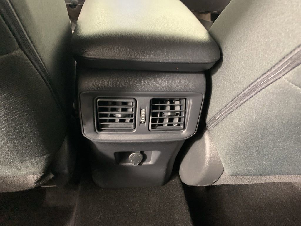 Used 2024 Toyota RAV4 LE image 32