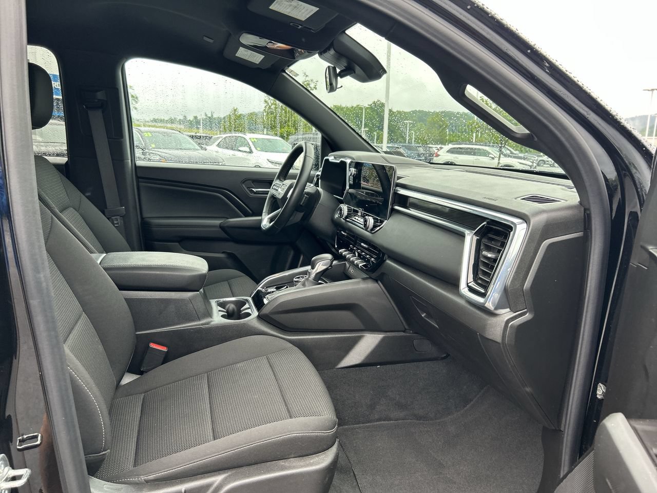 Used 2025 GMC Canyon Elevation AWD/4WD image 15