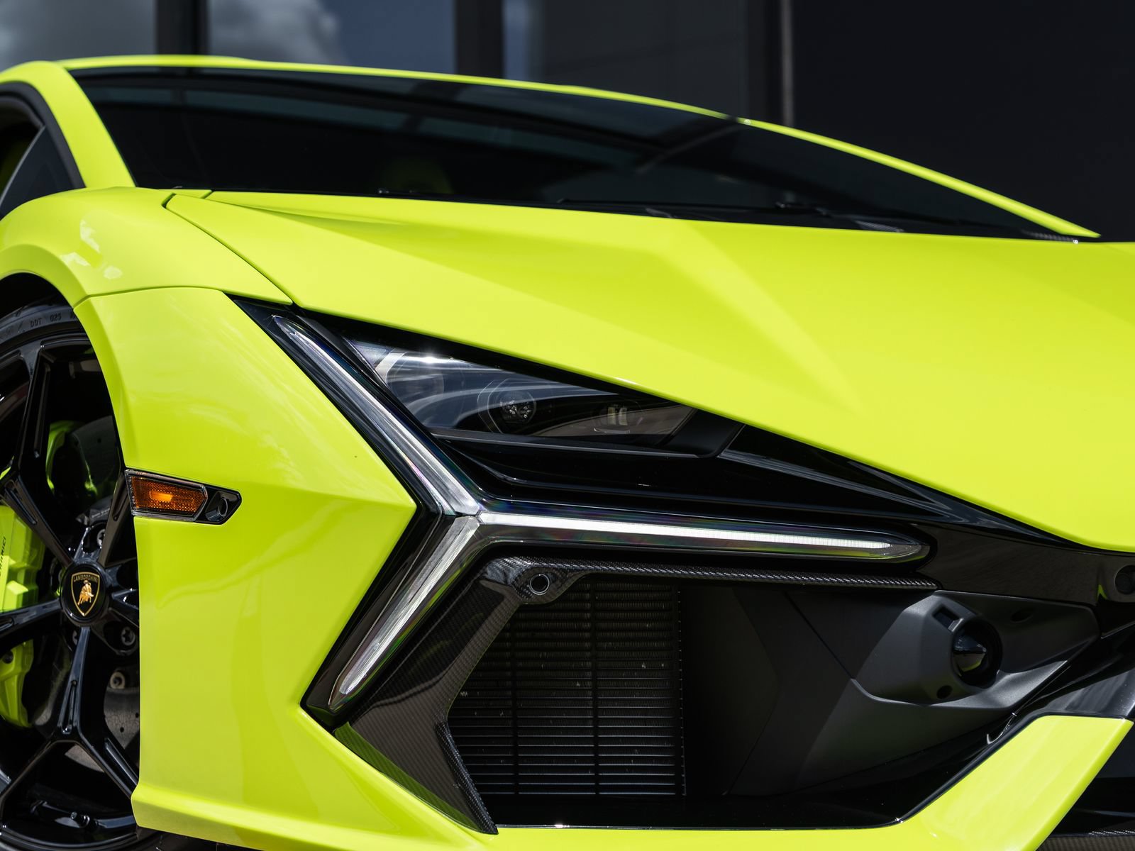 Used 2025 Lamborghini Revuelto AWD/4WD image 28
