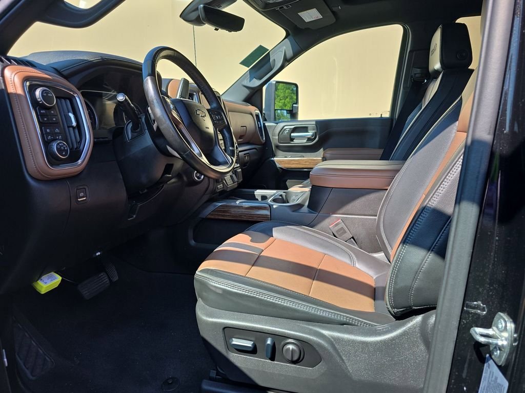 Used 2023 Chevrolet Silverado 3500 High Country image 7