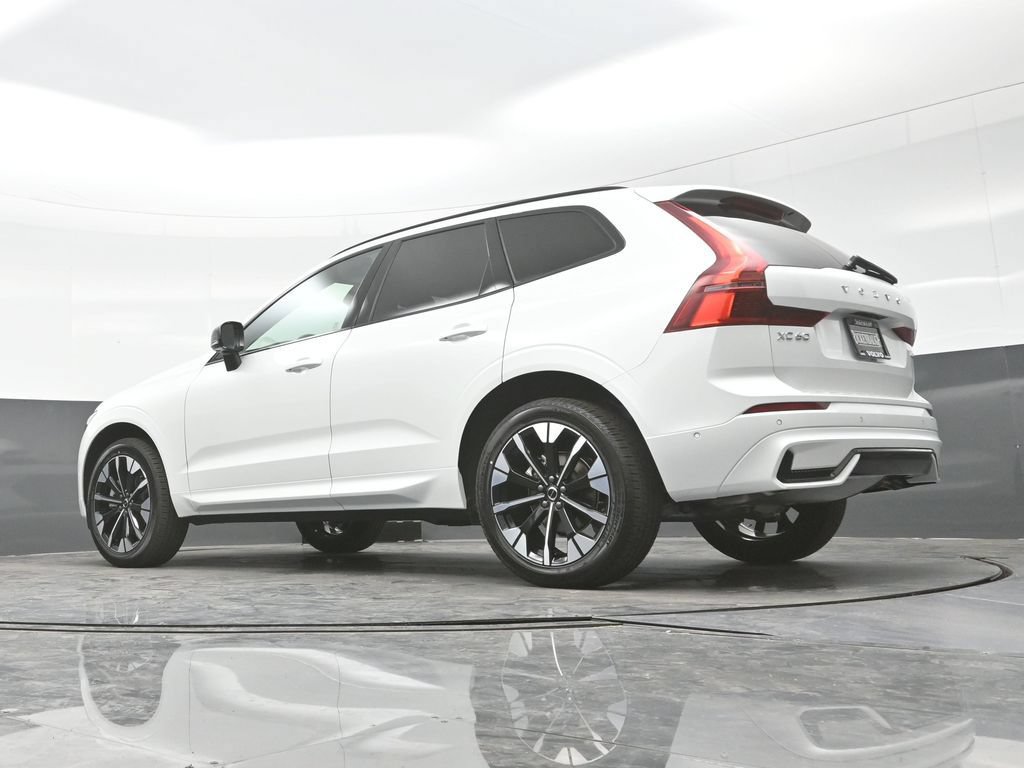 New 2026 Volvo XC60 B5 Plus w/ Climate Package AWD/4WD image 29