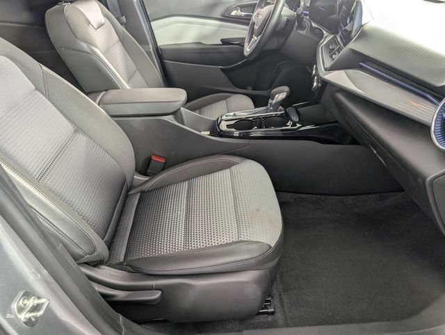 Certified 2025 Chevrolet Trax LT w/ LT Convenience Package FWD image 29
