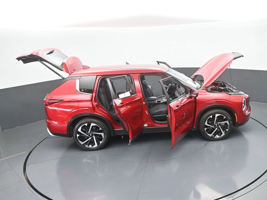 Used 2024 Mitsubishi Outlander SE Black Edition FWD image 64