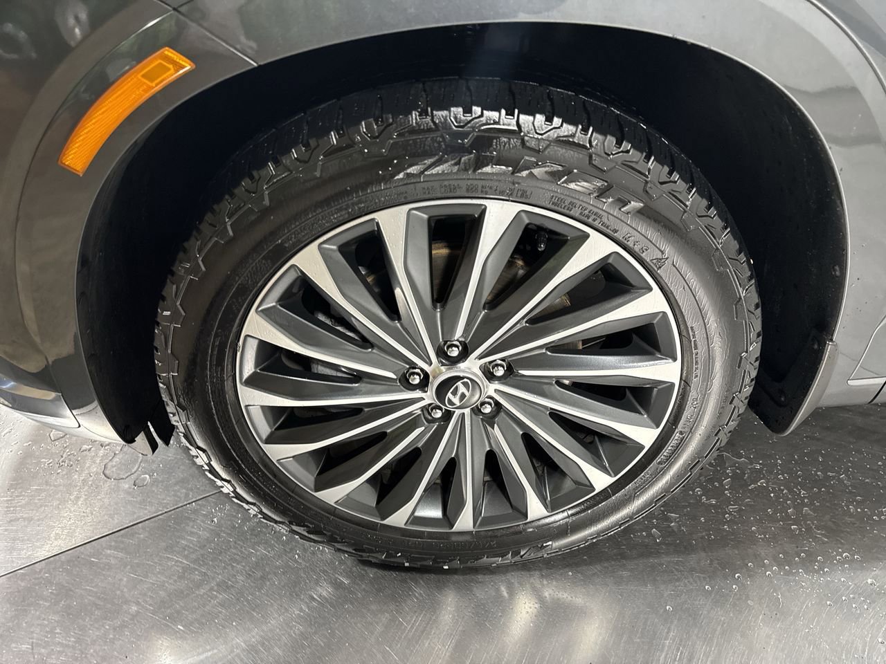 Used 2023 Hyundai Palisade Calligraphy w/ Cargo Package image 10