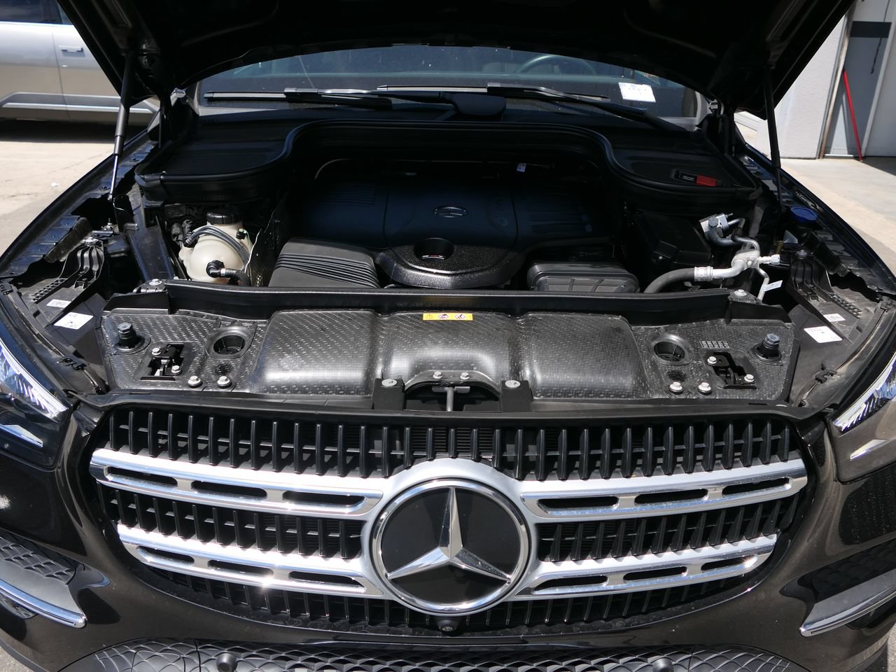 Used 2025 Mercedes-Benz GLE 450 4MATIC image 25