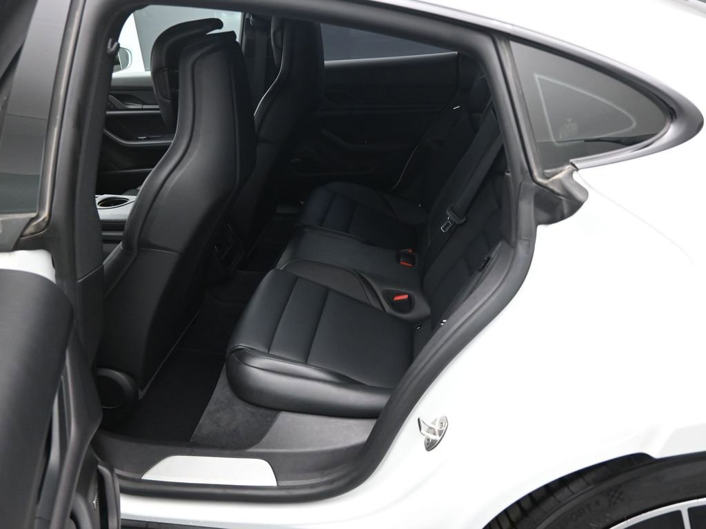 Used 2021 Porsche Taycan 4S image 19