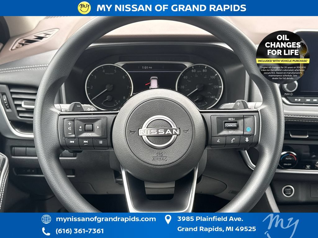 Used 2023 Nissan Rogue SV AWD/4WD image 15