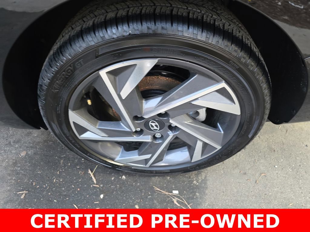 Certified 2025 Hyundai Elantra Limited image 34