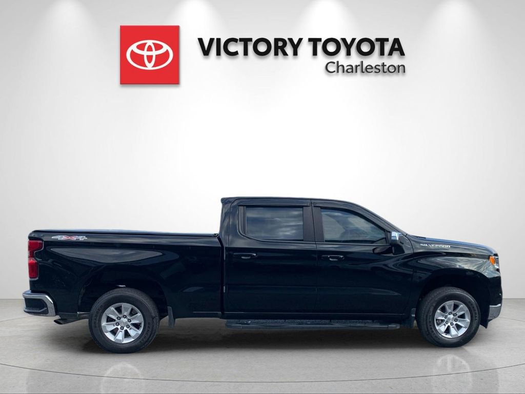 Used 2023 Chevrolet Silverado 1500 LT AWD/4WD image 6