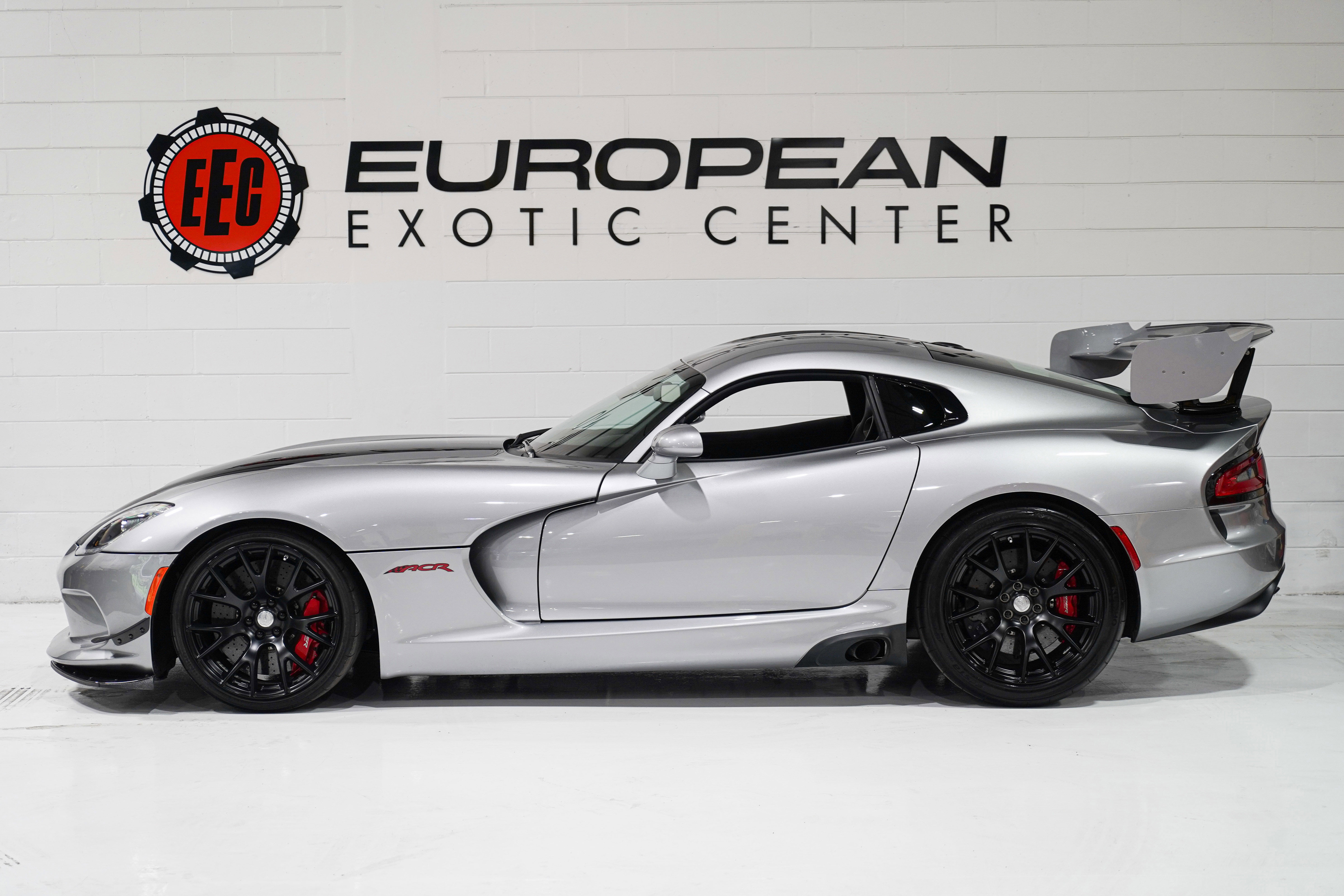 Used 2016 Dodge Viper ACR RWD image 7