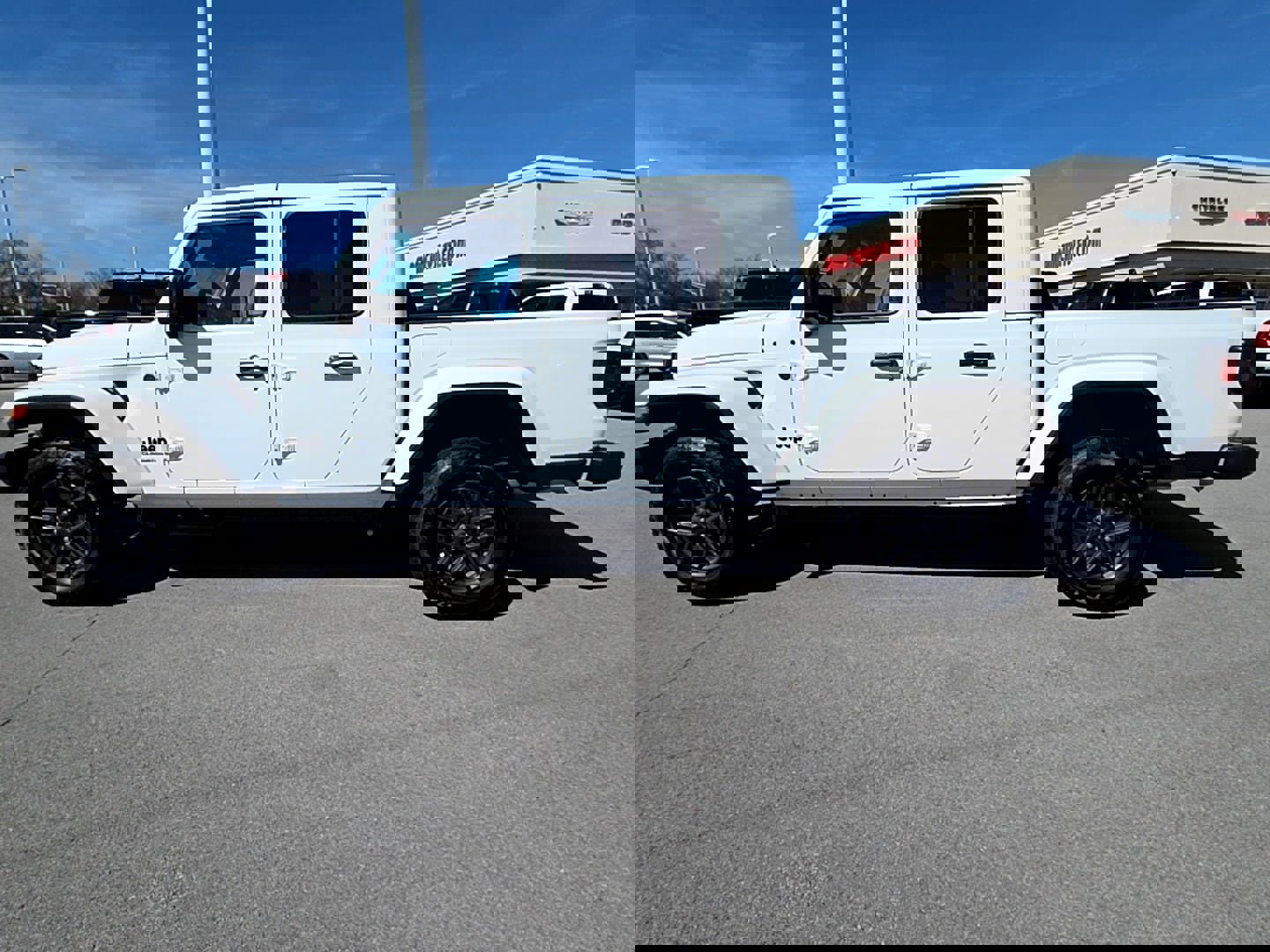 New 2026 Jeep Gladiator Sport image 8