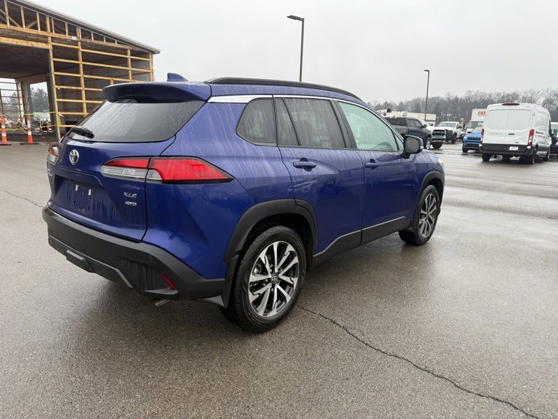 Used 2024 Toyota Corolla Cross XLE image 6