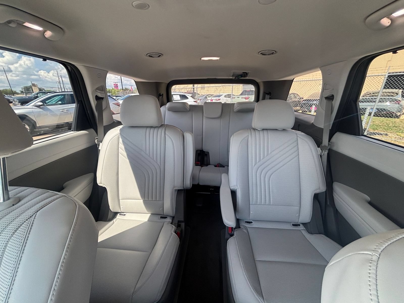 Used 2026 Hyundai Palisade SEL FWD image 41