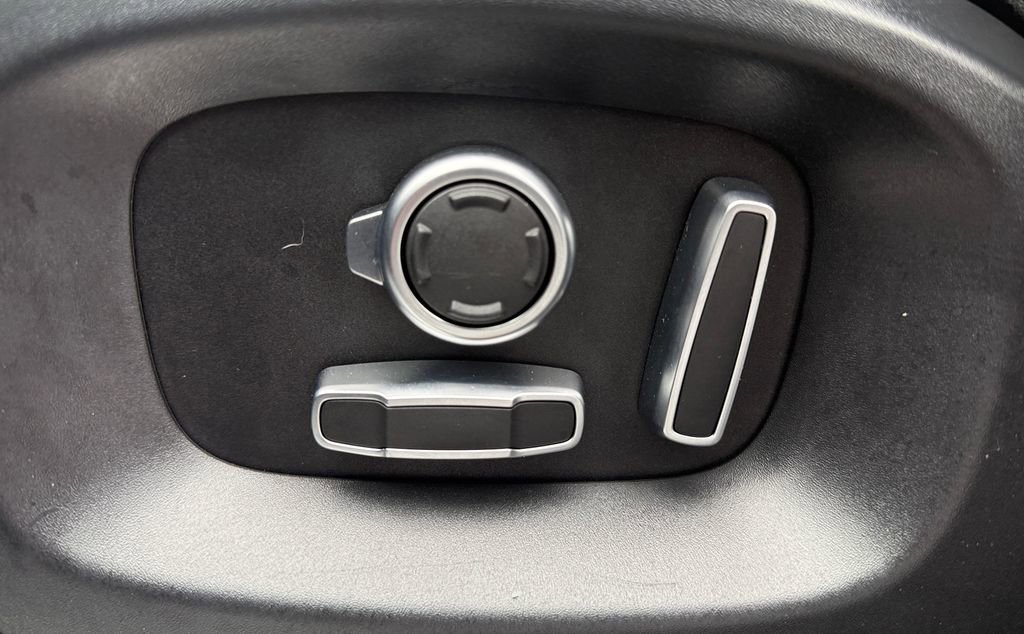 Used 2016 Land Rover Range Rover Sport Supercharged image 27