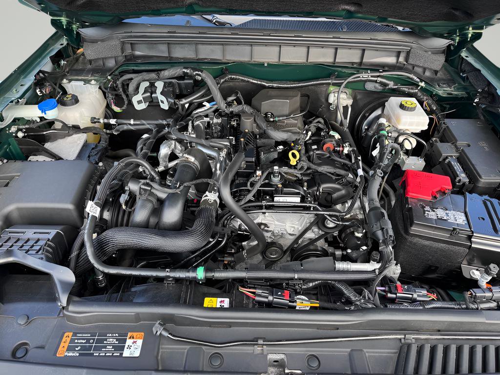 Used 2024 Ford Bronco Outer Banks image 9