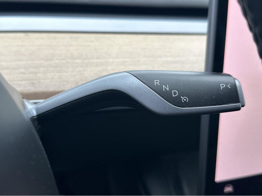 Used 2022 Tesla Model Y Performance image 27