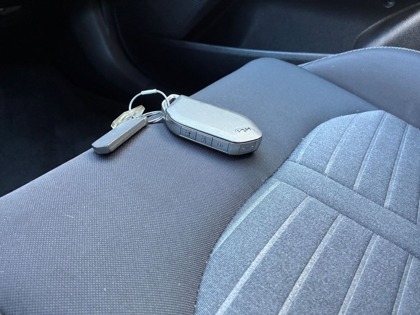 Used 2025 Kia K5 LXS image 21