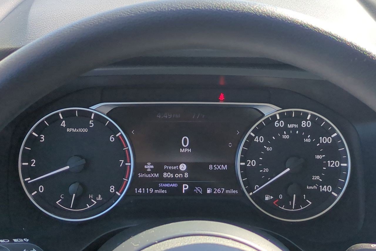 Certified 2024 Nissan Rogue SV FWD image 21