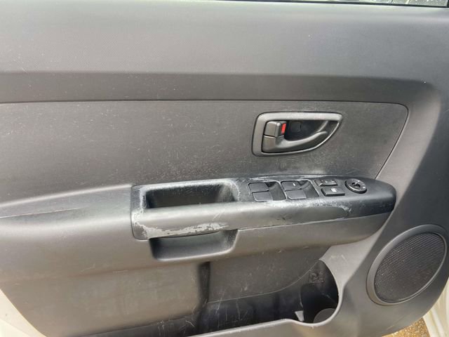 Used 2010 Kia Soul + w/ Audio Pkg FWD image 11