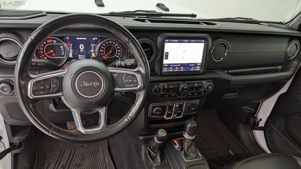 Used 2021 Jeep Wrangler Unlimited Sahara image 3