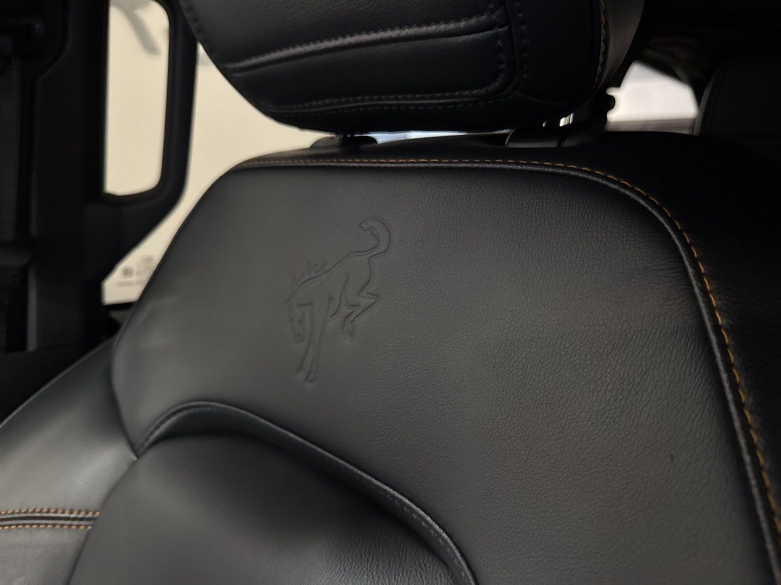 Used 2023 Ford Bronco Badlands image 39