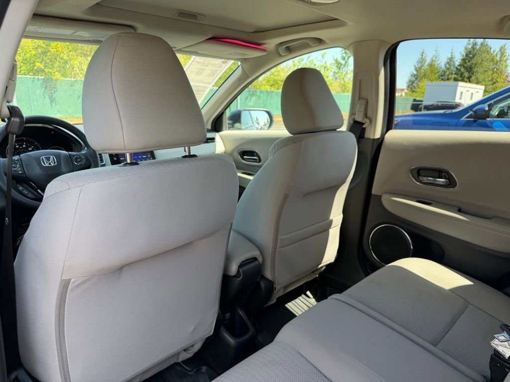 Used 2017 Honda HR-V EX image 29