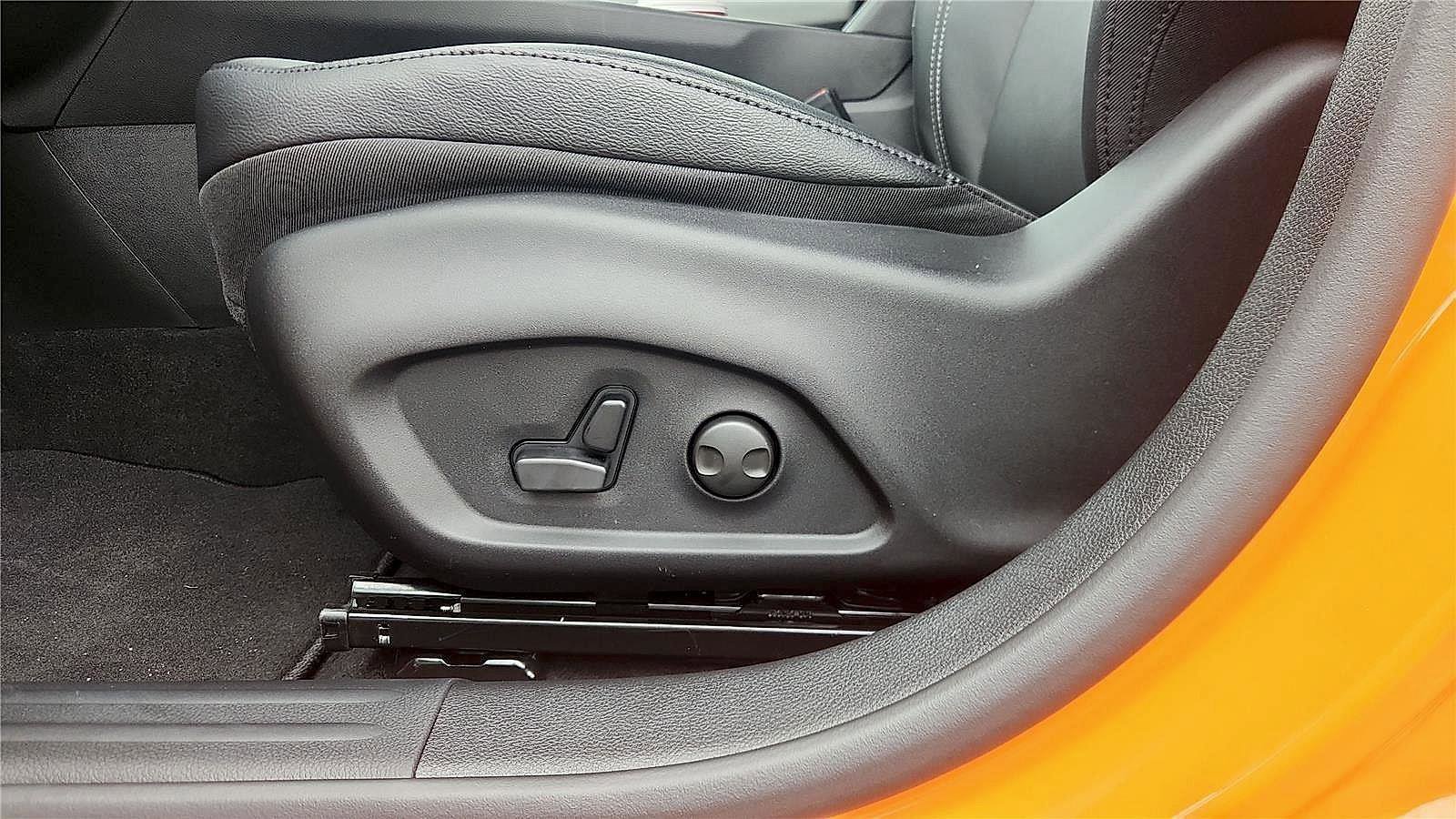 New 2026 Jeep Compass Limited w/ Sun, Sound & Navigation Group image 23