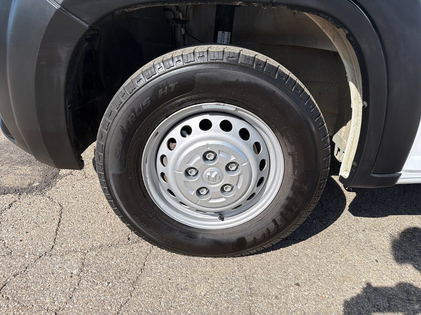 Used 2024 RAM ProMaster 2500 w/ Cold Weather Group FWD image 28