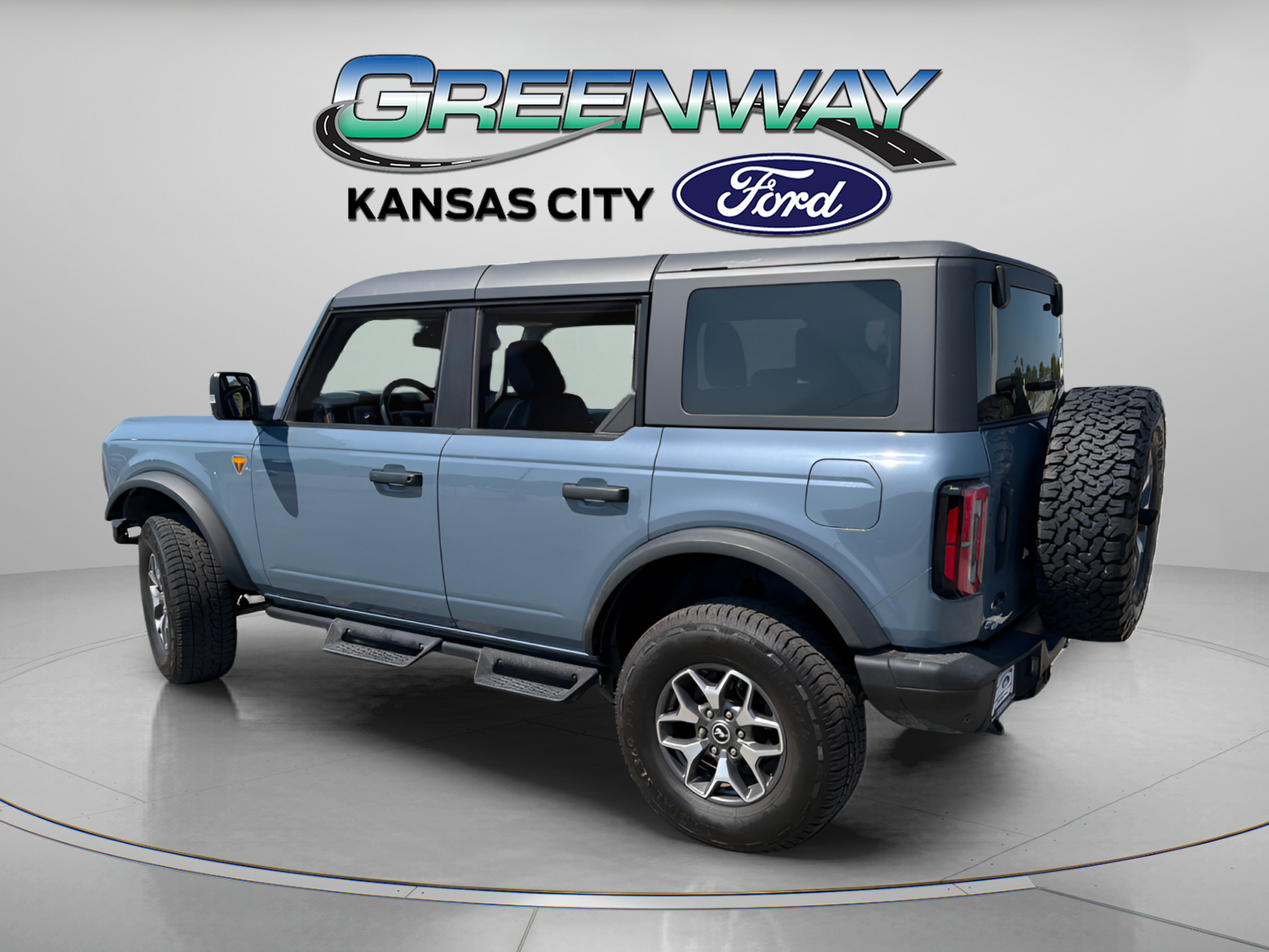 Used 2023 Ford Bronco Badlands AWD/4WD image 6