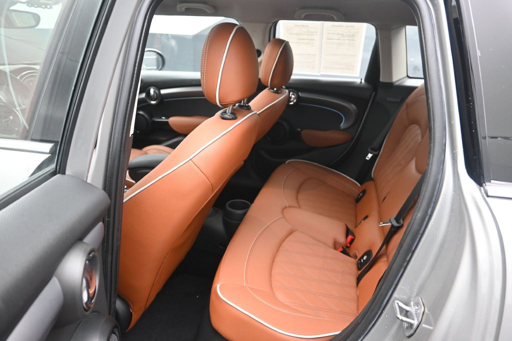Used 2024 MINI Cooper S w/ Signature Upholstery Package FWD image 12