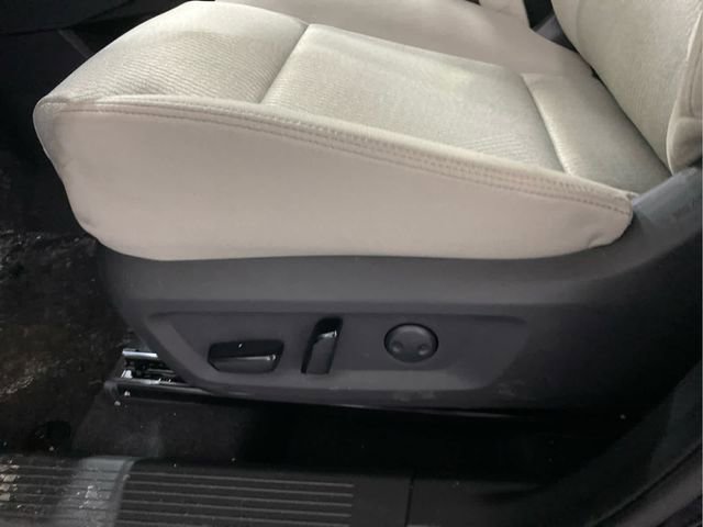 Certified 2025 Nissan Rogue SV AWD/4WD image 11