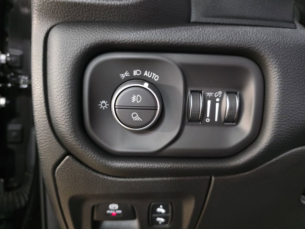 Used 2022 RAM 1500 Rebel w/ G/T Package image 23