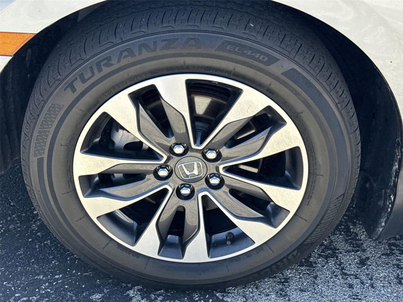 Used 2024 Honda Odyssey EX-L image 12