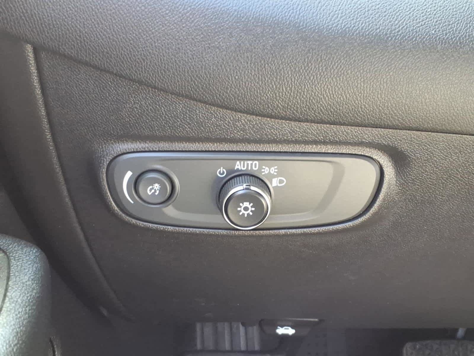 Used 2022 Chevrolet Equinox LT image 14