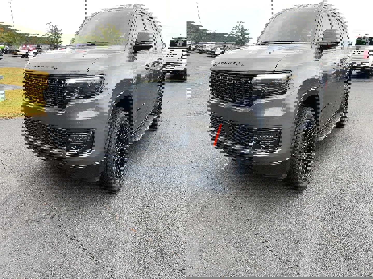 Used 2023 Jeep Wagoneer Series II w/ Convenience Group I image 1