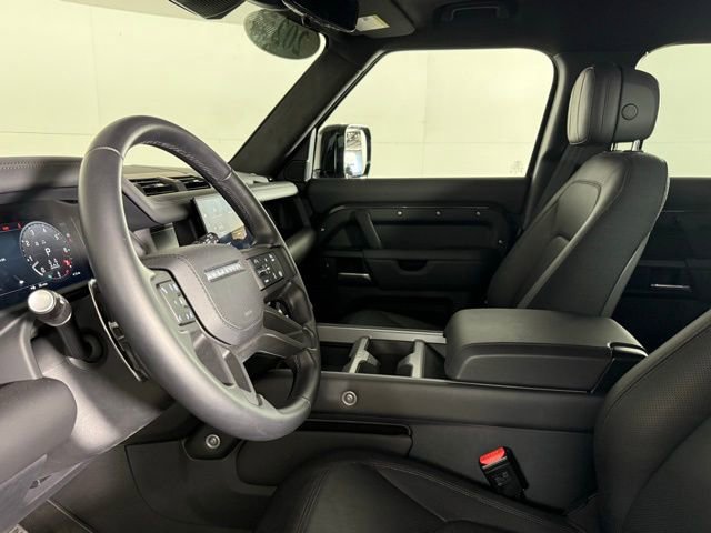 Used 2025 Land Rover Defender 130 V8 image 36