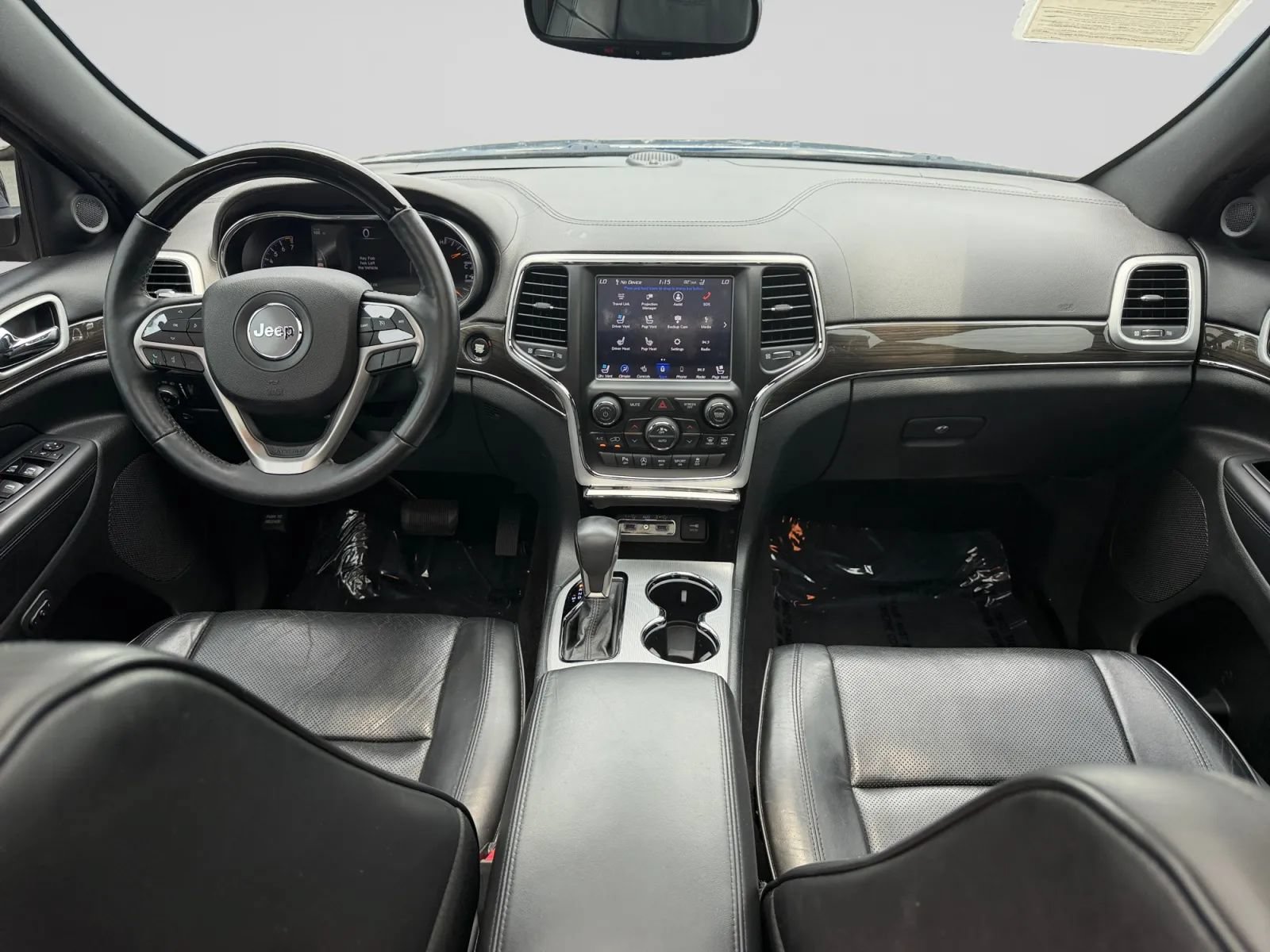 Used 2018 Jeep Grand Cherokee Overland w/ Interior Metal Package RWD image 18