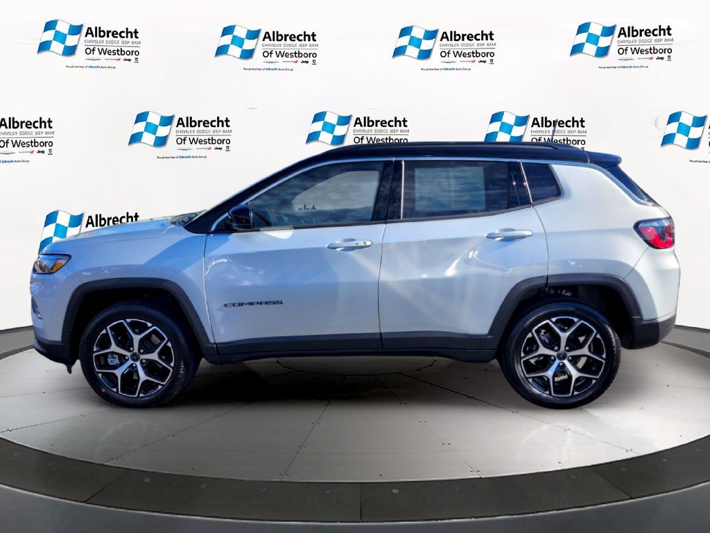 Used 2026 Jeep Compass Limited AWD/4WD image 2