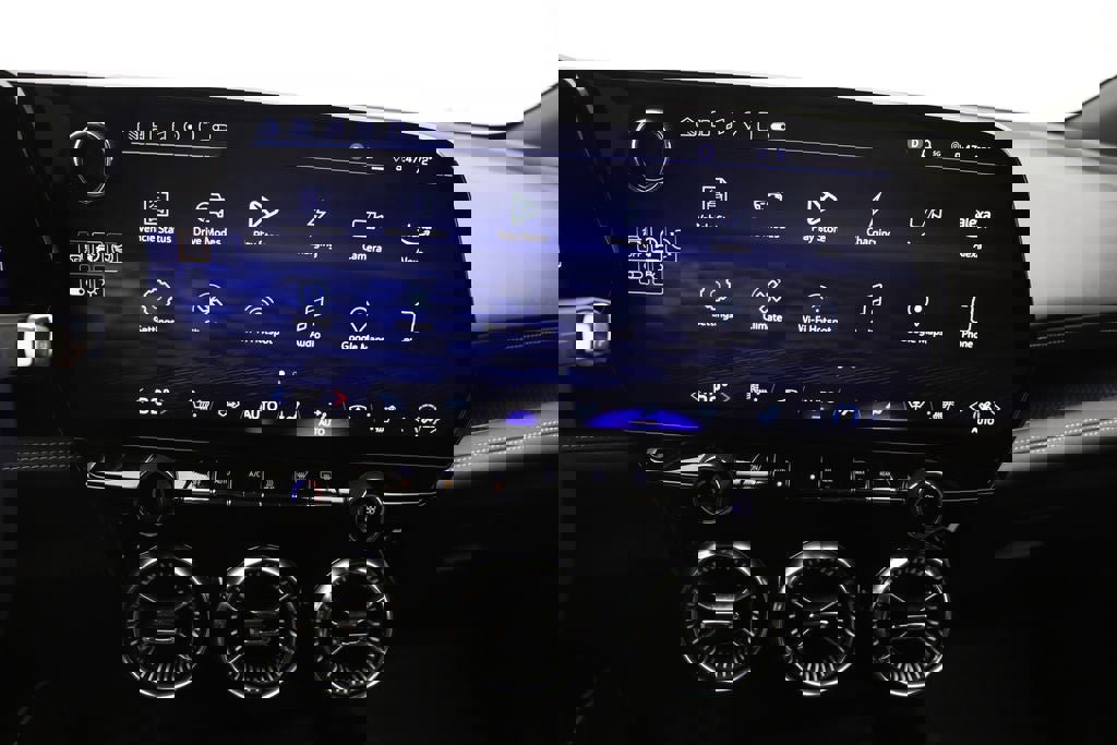 Used 2025 Chevrolet Blazer EV LT image 20