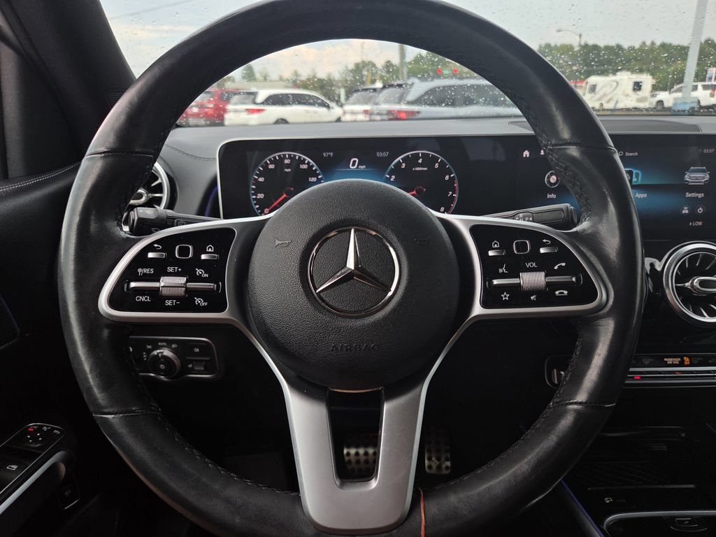 Used 2020 Mercedes-Benz GLB 250 image 24