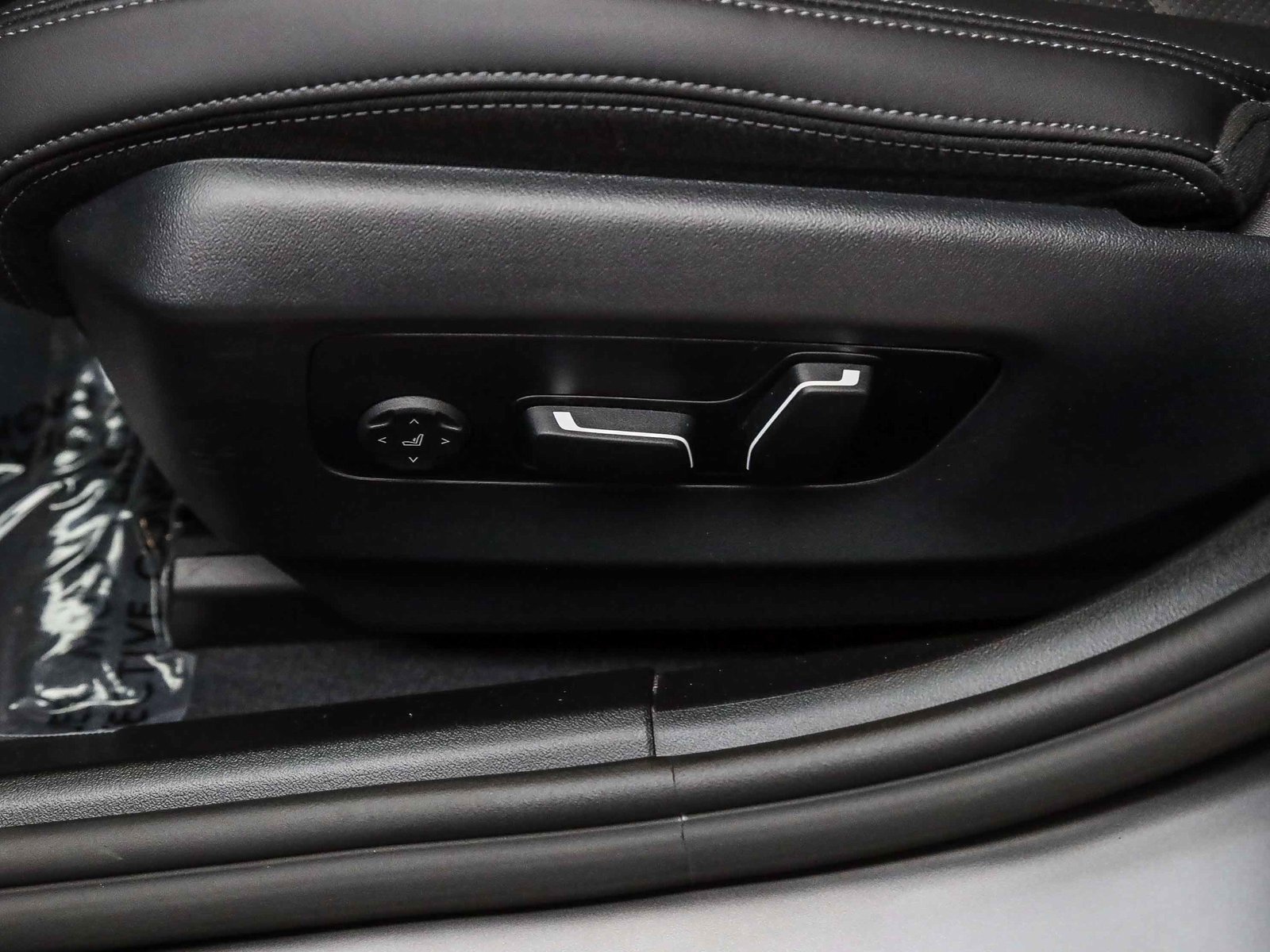 Used 2026 BMW i5 eDrive40 w/ M Sport Package image 22