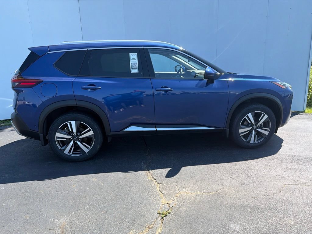 Used 2023 Nissan Rogue Platinum AWD/4WD image 3
