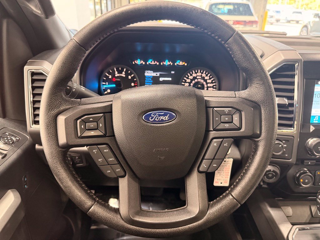Used 2016 Ford F150 XLT w/ Equipment Group 302A Luxury AWD/4WD image 30