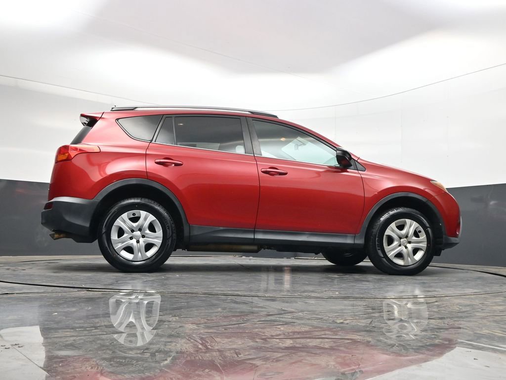 Used 2015 Toyota RAV4 LE image 32