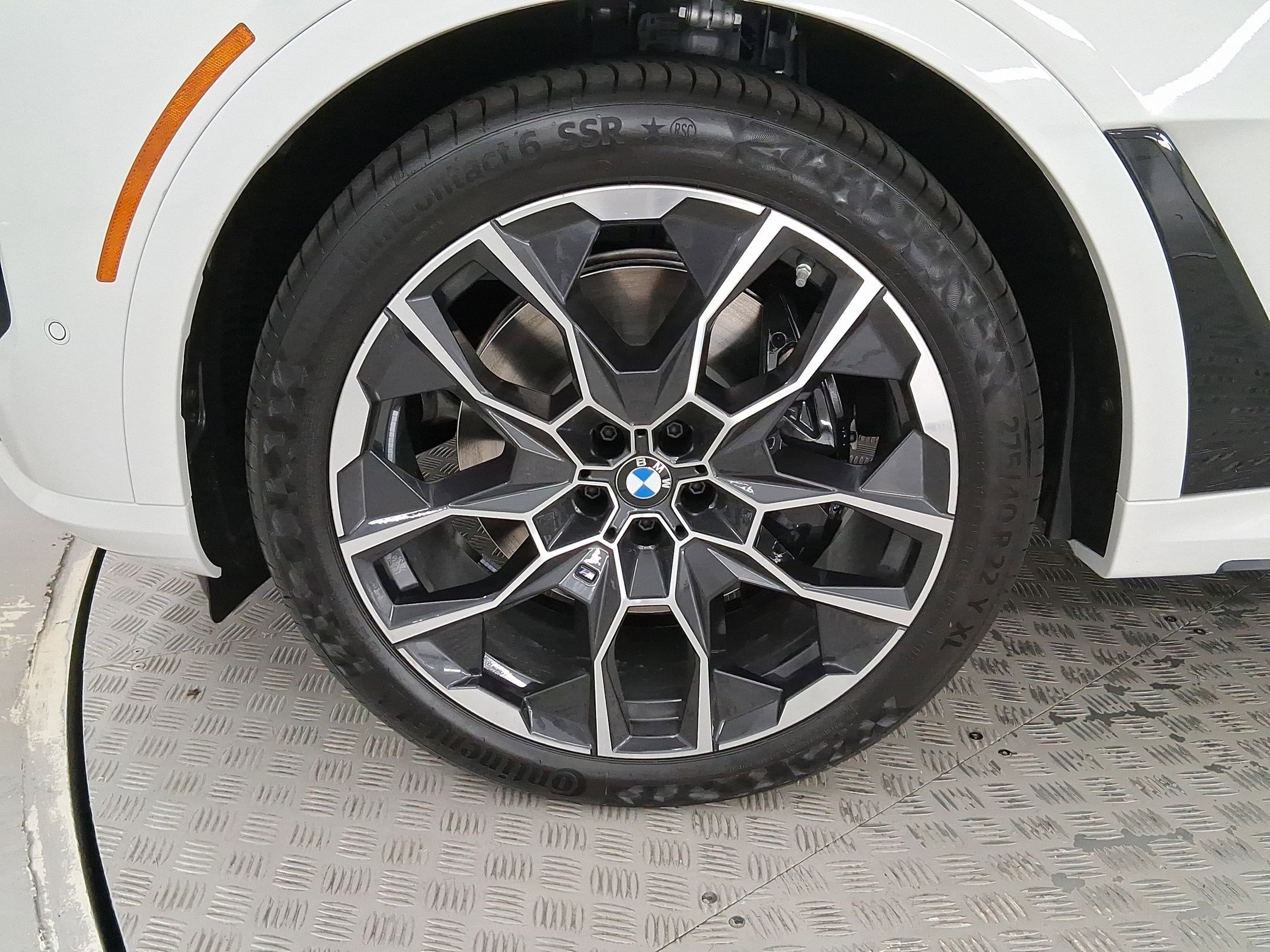 New 2026 BMW X7 xDrive40i w/ M Sport Package image 11
